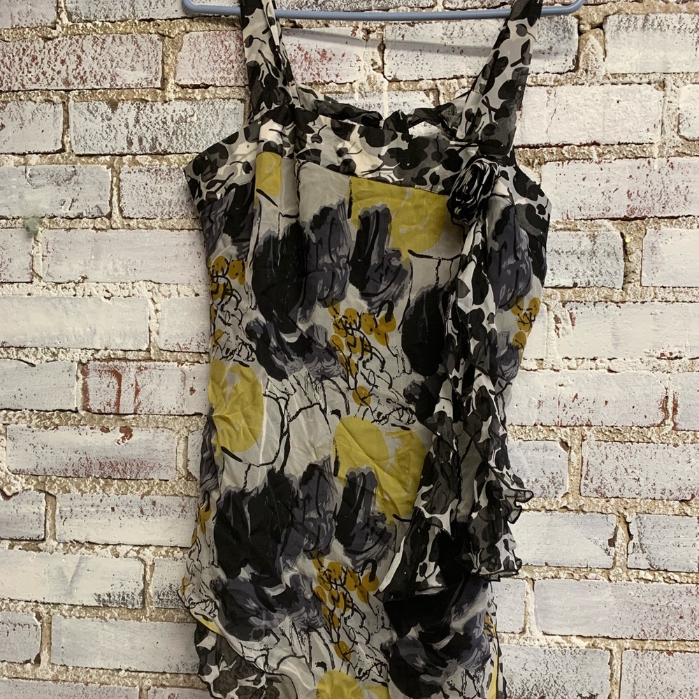 ✅Vertigo Sleeveless top